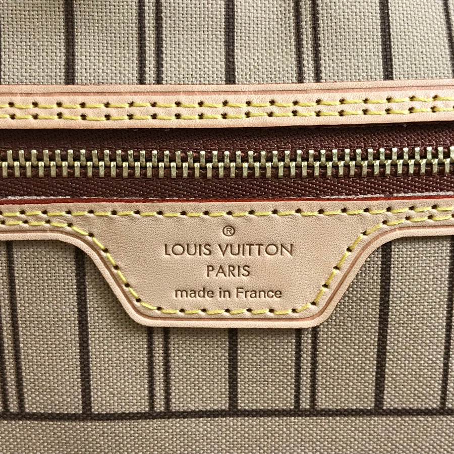 LOUIS VUITTON Monogram Neverfull MM Tote Bag