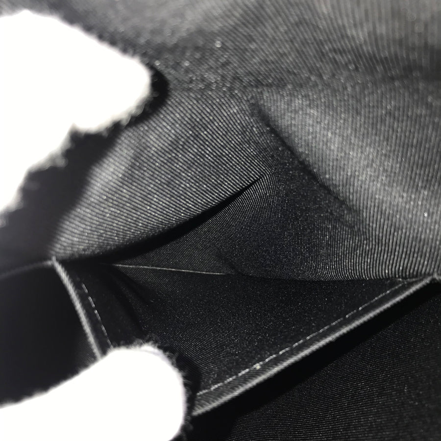 LOUIS VUITTON Messenger bag