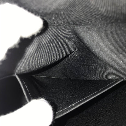 LOUIS VUITTON Messenger bag