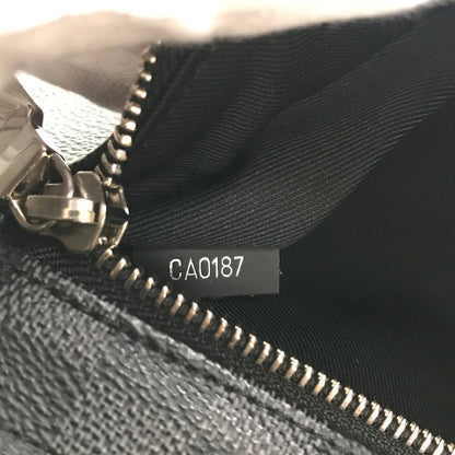 LOUIS VUITTON Messenger bag