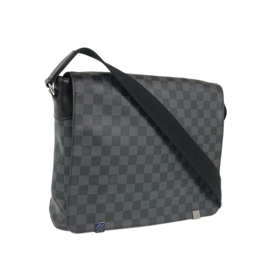 LOUIS VUITTON Messenger bag