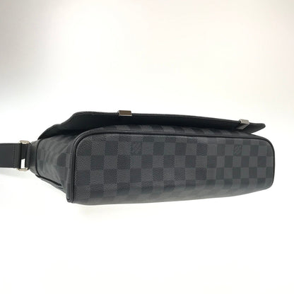 LOUIS VUITTON Messenger bag