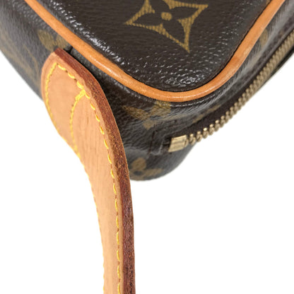 LOUIS VUITTON Monogram croissant MM Shoulder Bag