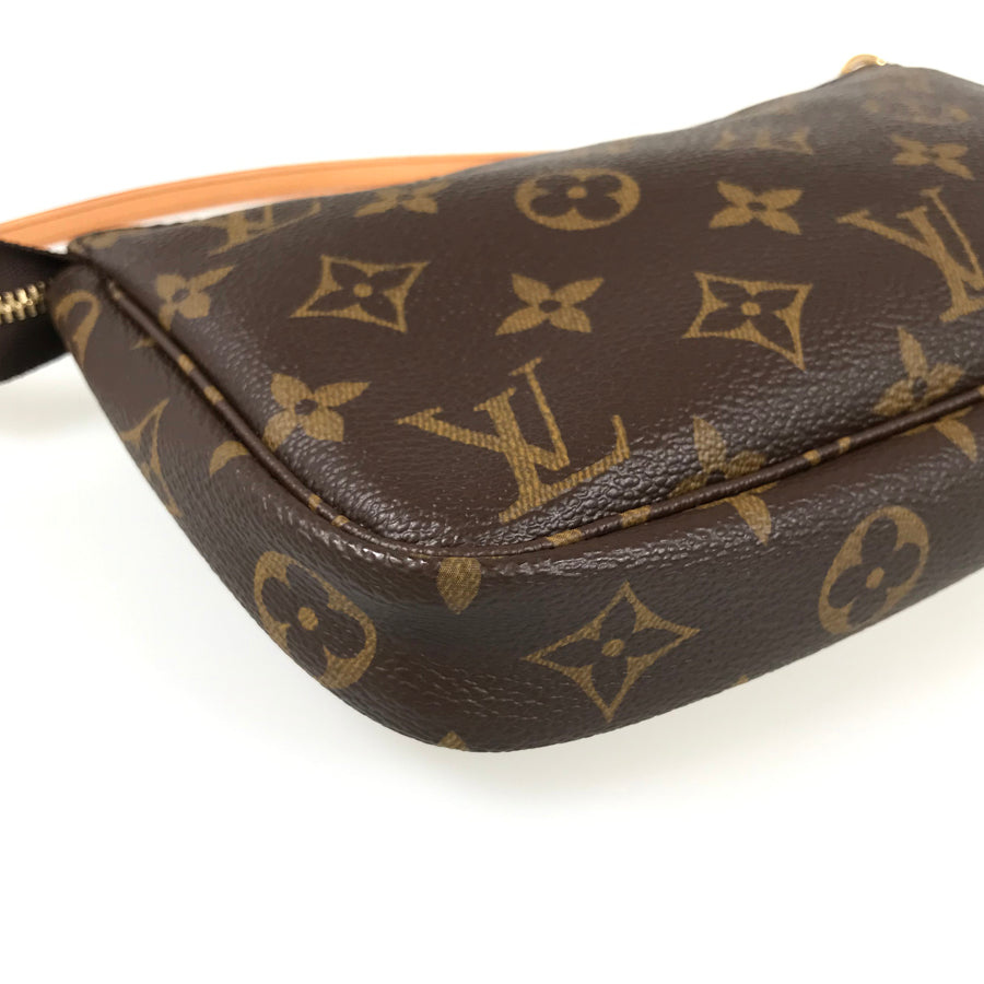 LOUIS VUITTON Monogram Pochette Accessoires Pouch