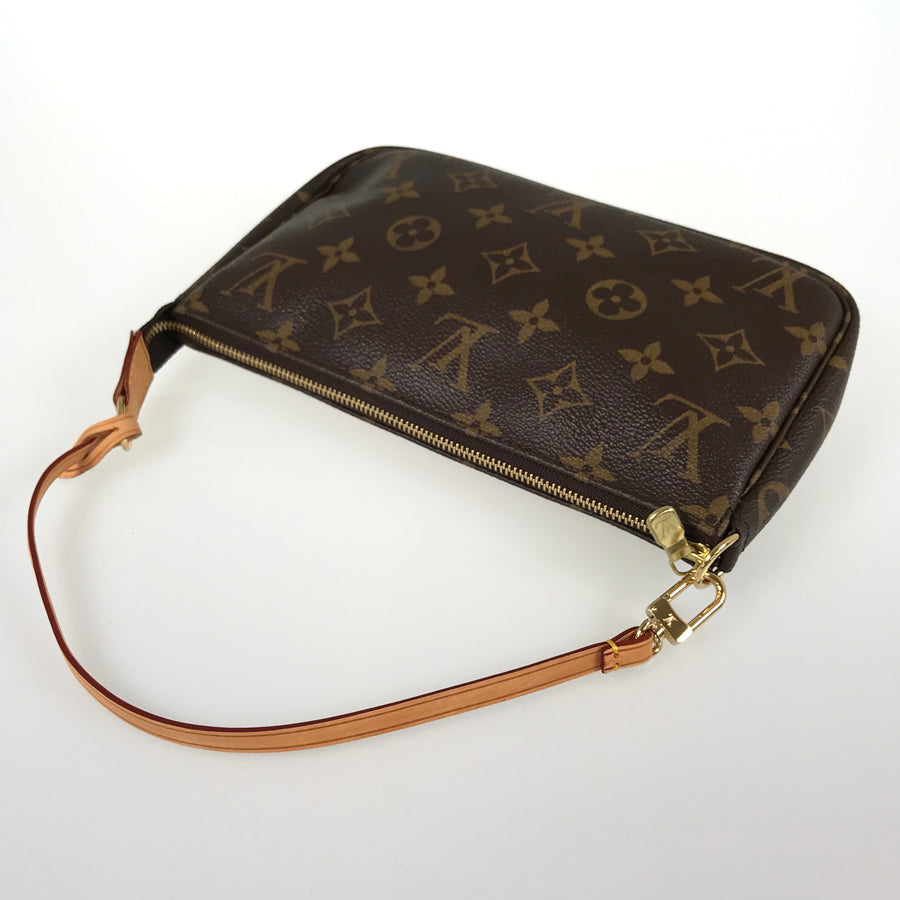 LOUIS VUITTON Monogram Pochette Accessoires Pouch