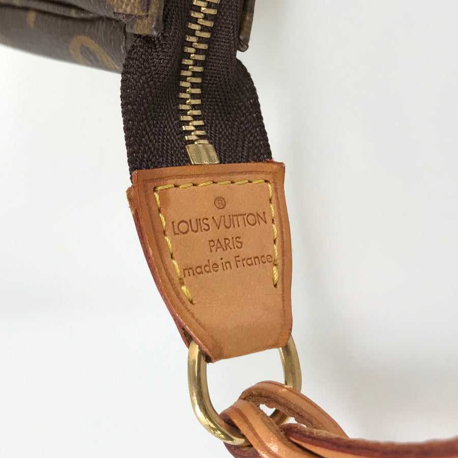 LOUIS VUITTON Monogram Pochette Accessoires M51980 Pouch