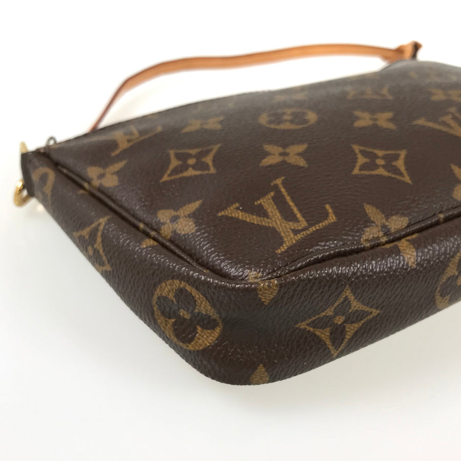 LOUIS VUITTON Monogram Pochette Accessoires M51980 Pouch