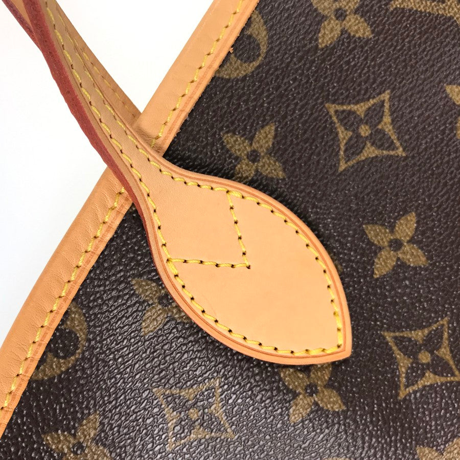 LOUIS VUITTON Monogram Neverfull GM Tote Bag