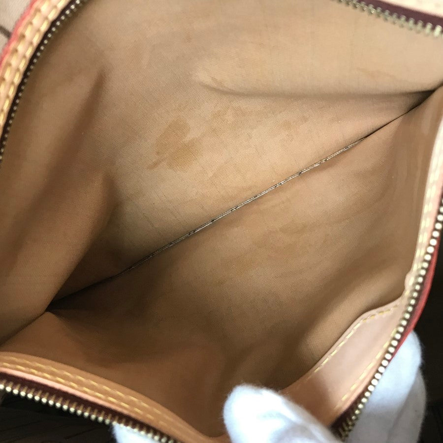 LOUIS VUITTON Monogram Neverfull GM Tote Bag