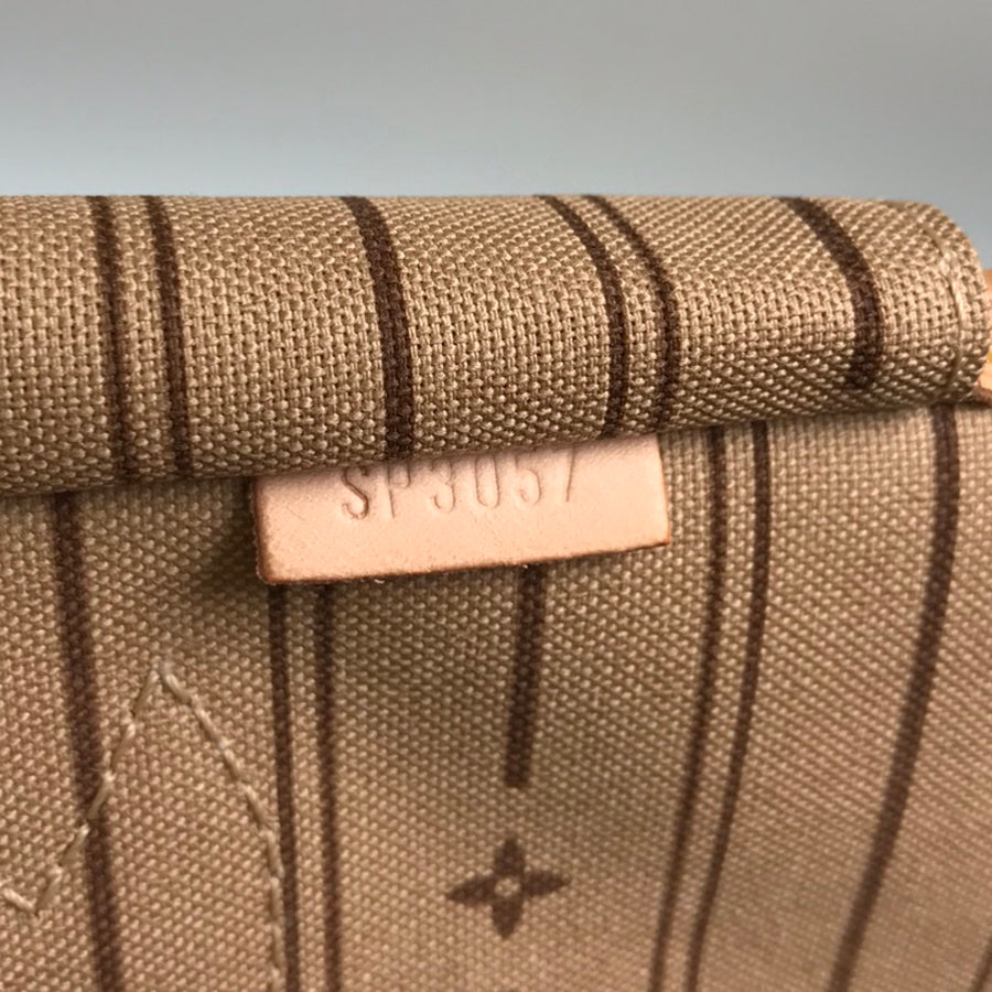 LOUIS VUITTON Monogram Neverfull GM Tote Bag