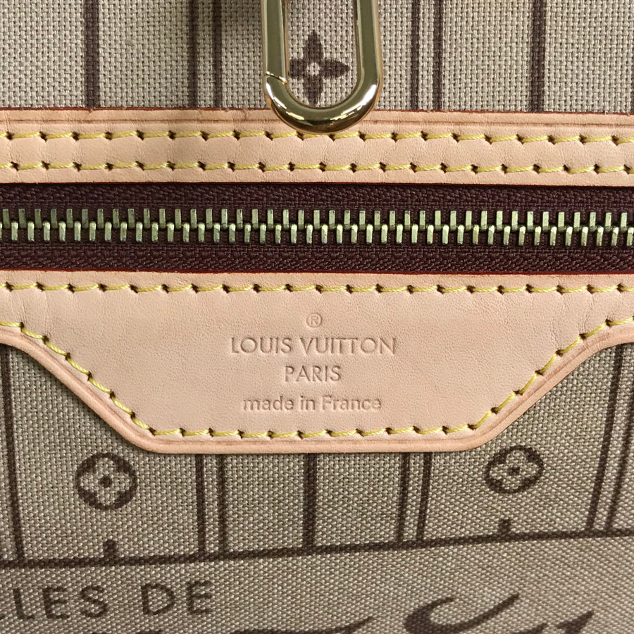 LOUIS VUITTON Monogram Neverfull GM Tote Bag