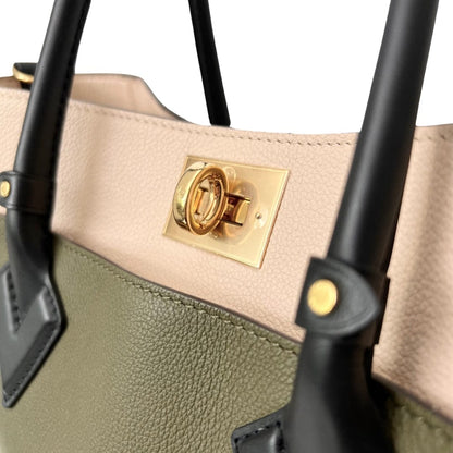 Louis Vuitton Monogram On My Side Tote MM