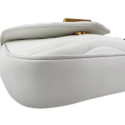 Louis Vuitton New Wave Multi-Pochette in Snow