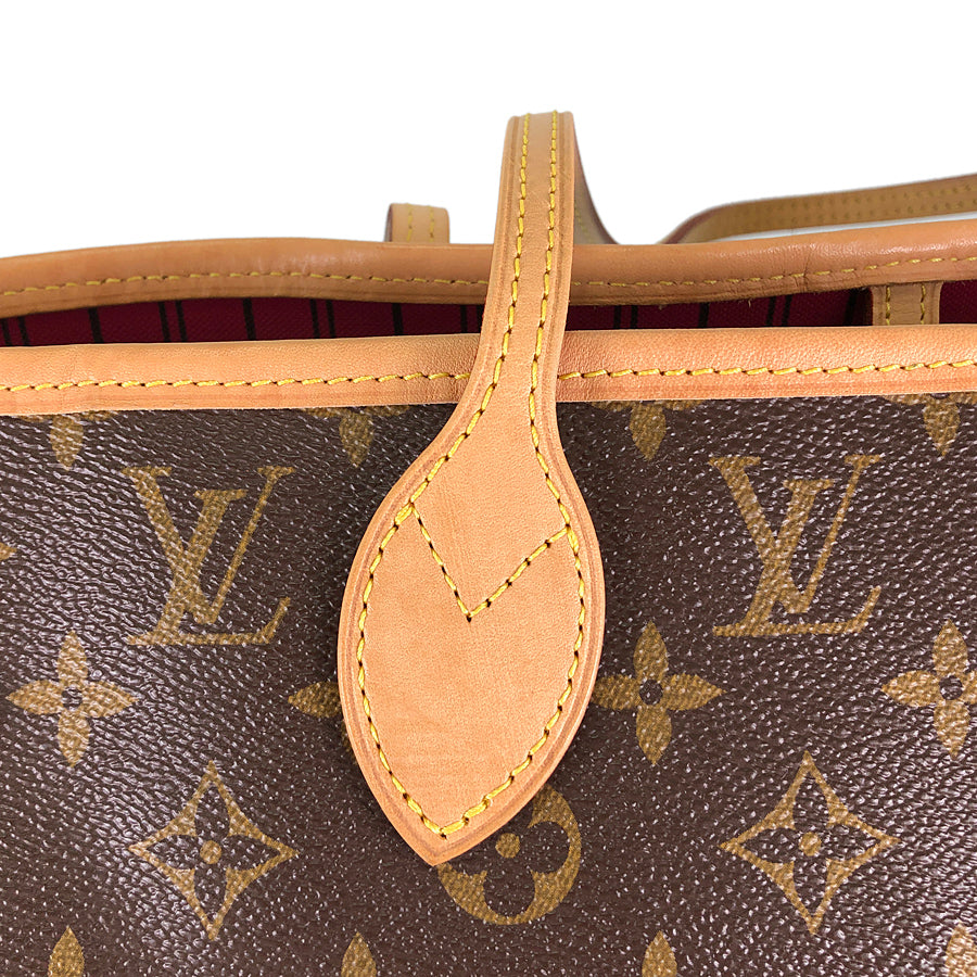 LOUIS VUITTON Monogram Neverfull MM Tote Bag