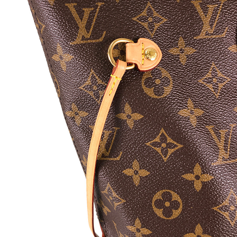 LOUIS VUITTON Monogram Neverfull MM Tote Bag