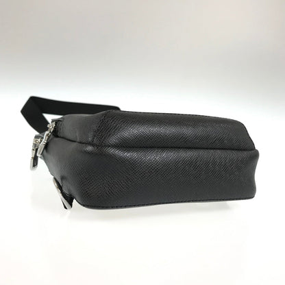 LOUIS VUITTON Taiga body bag