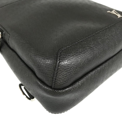 LOUIS VUITTON Taiga body bag