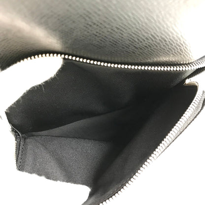 LOUIS VUITTON Taiga body bag