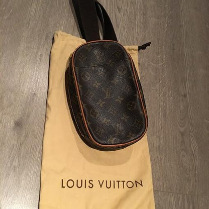 Louis Vuitton Pochette Gange Bag Monogram Canvas